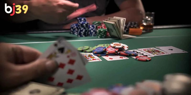 Poker là game chơi thu hút nhiều cược thủ